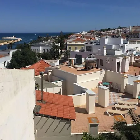 City Holiday Apartment By The Sea * Lagos